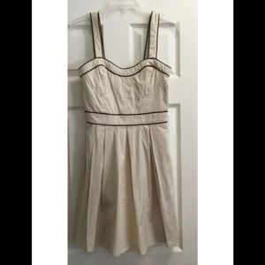 BEBE Women’s Sleeveless Dress Beige Sz 6